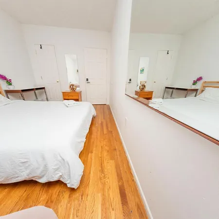 Friendly Homestay In Williamsburg New York Exterior photo